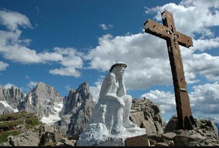 Trekking del Cristo Pensante delle Dolomiti 2017